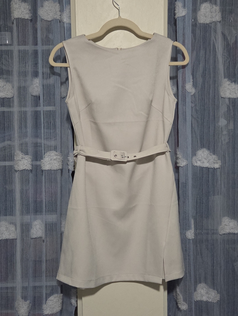 G68 Light Beige Belted Mini Dress